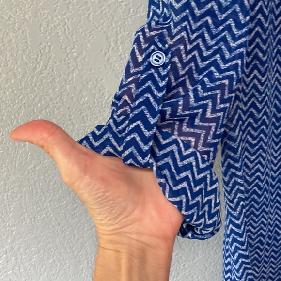 Maurice’s | 3/4 Sleeve | Chevron | V Neck Blouse | Bright Blue |  XL - Picture 5 of 8